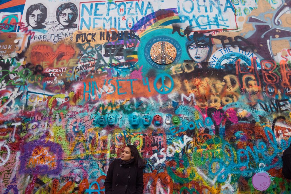 Itinerario para visitar Praga en tres días - Muro de John Lennon en Praga - Patoneando blog de viajes